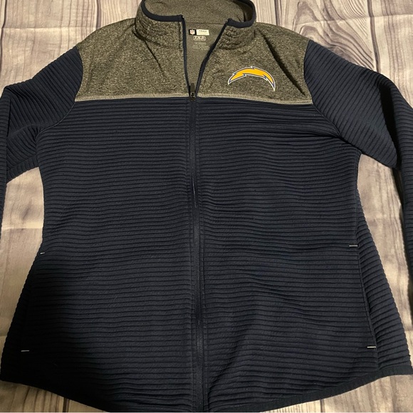 Women’s NFL Los Angeles Chargers Sweater - Picture 2 of 8